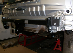 Tow bar install Toyota Aurion